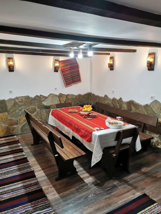 Стенни лампи аплици от автентични реставрирани бъчви с дървени чашки