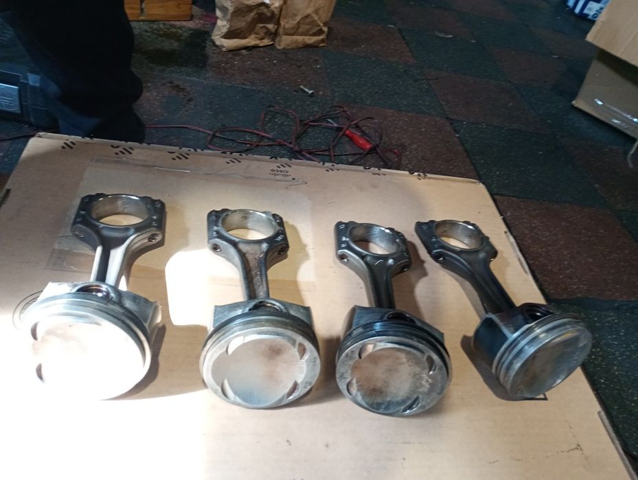 Piston pistoane audi a4 audi a5 audi q5 2.0tfsi euro6 cod dms dmsa
