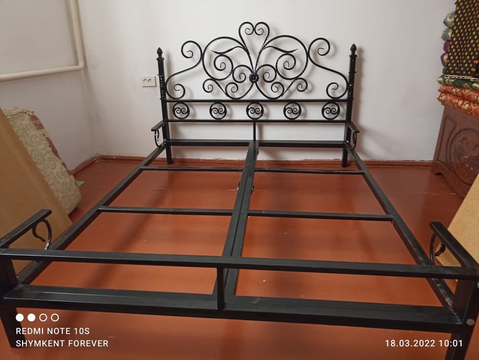 Крават железный  без матраса