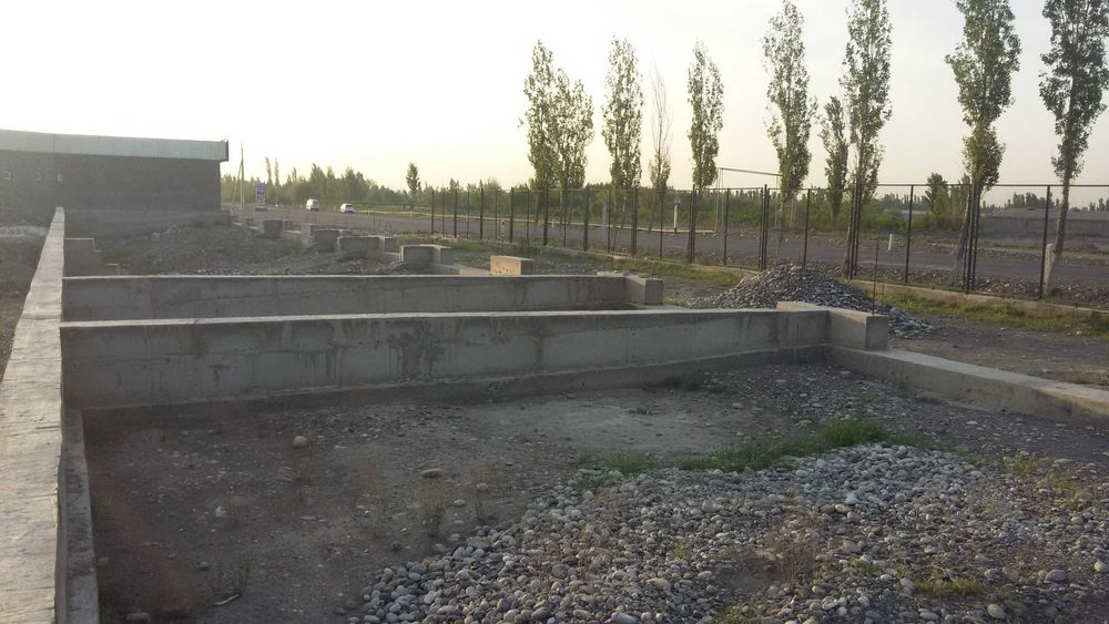 Курилиши тугалланмаган "АВТОСЕРВИС" бино ва иншоотлари сотилади.