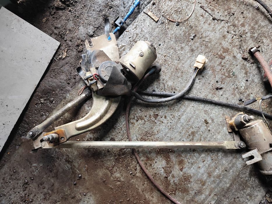 Стеклоочиститель нива