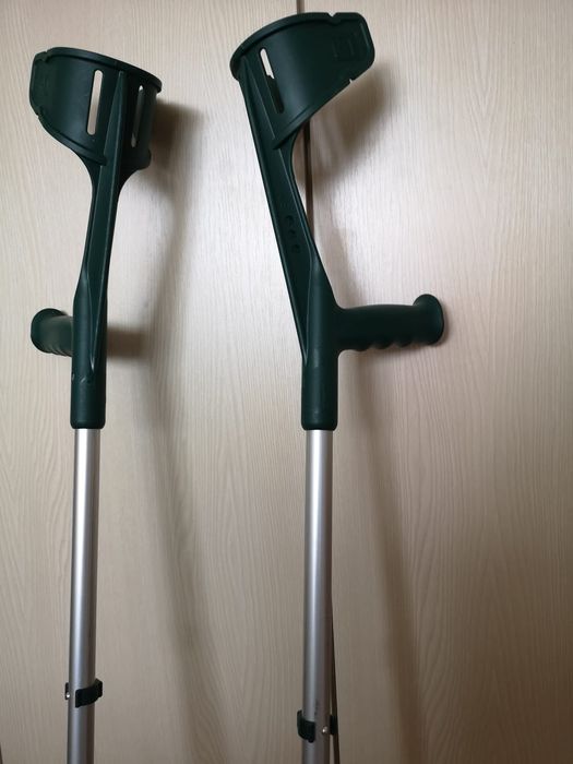 Carje antebrat omologate reglabile ortopedice