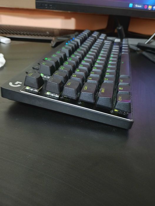 Logitech G pro x TKL Tactile(GX Brown) - Безжична геймърска клавиатура