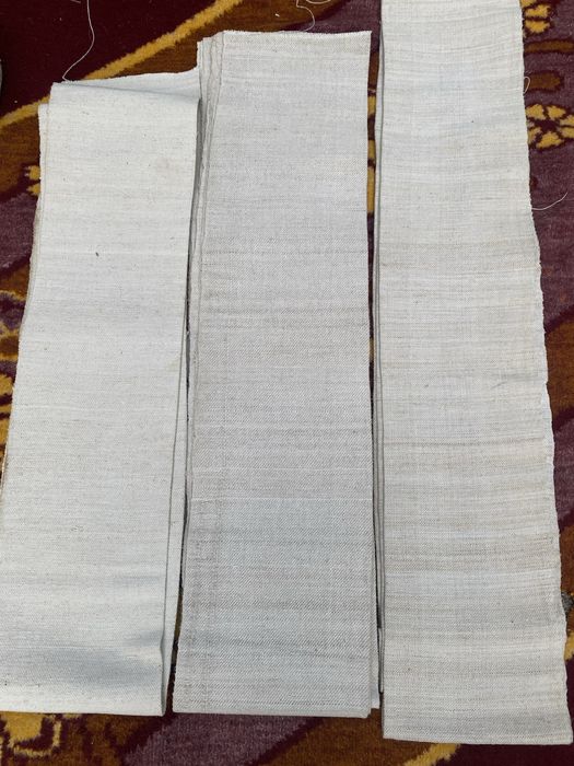 Pinza de casa tesuta in starive