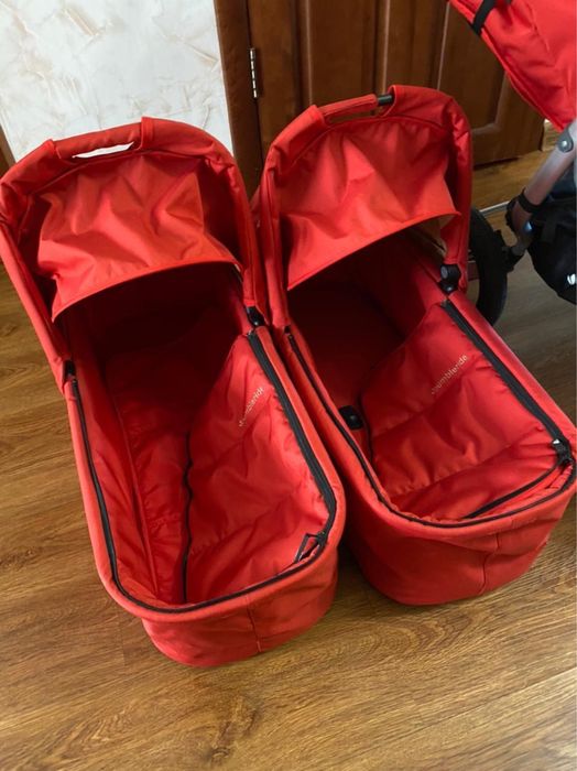 Коляска для двойни