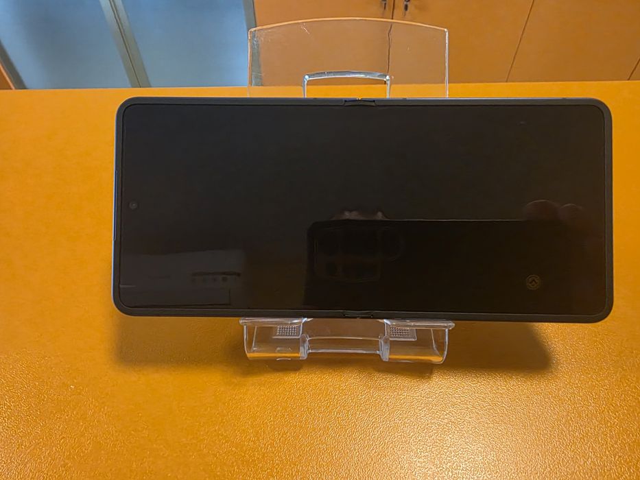 Samsung Galaxy Flip7 5G 256gb 12gb ram, Black resigilat factura garantie