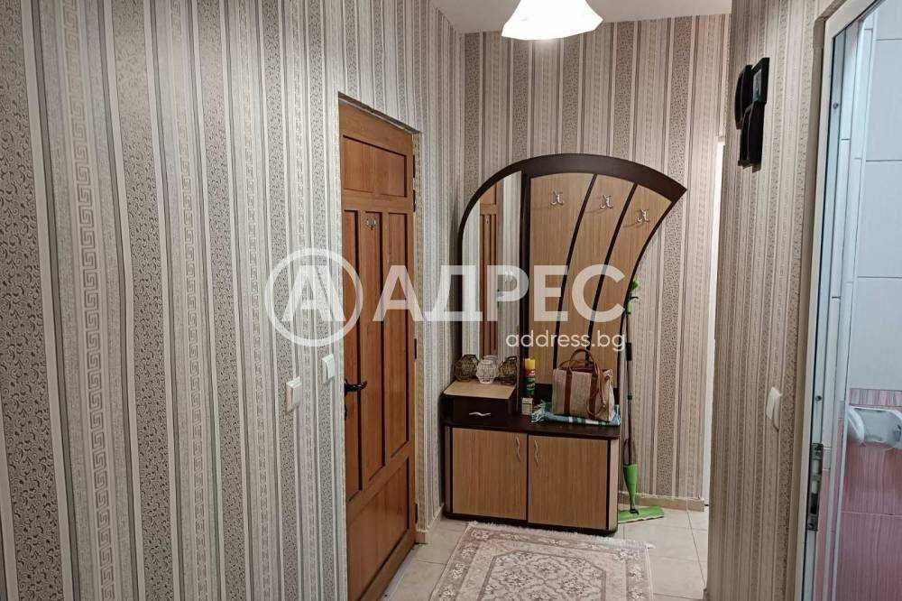 Продава се Тристаен апартамент в Разград, Орел - 63 кв.м за 1053 €/кв.м - Снимка #10