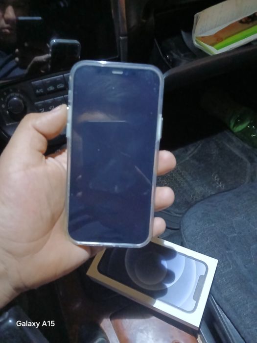 Айфон 12.      Срочна