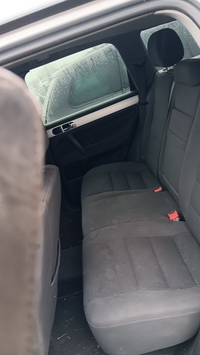 VW Touareg 2.5 R5 ,174 к.с. , ръчка ,60 броя на части