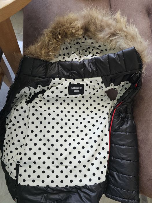 Нов кокетен елек с естествен пух размер 122