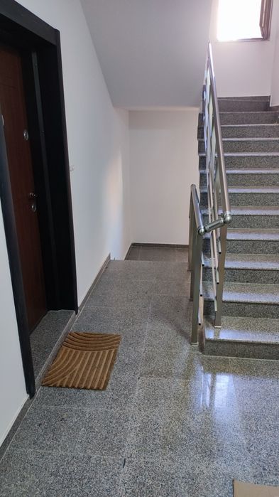 Продава се Тристаен апартамент в Казанлък - 110 кв.м за 1372 €/кв.м - Снимка #12