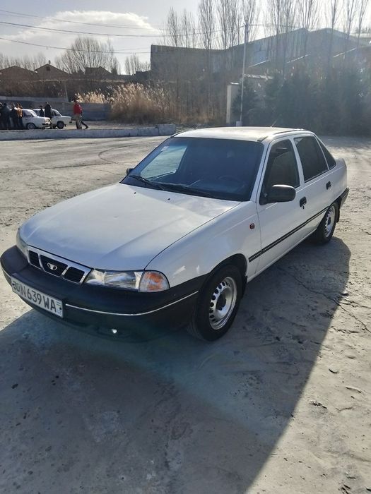 Niksya sons oq rang nahadu mator zur xadavoy zur olasiz menasiz