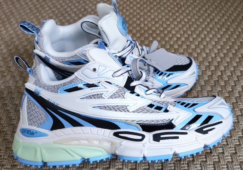 Off White Be Right Back