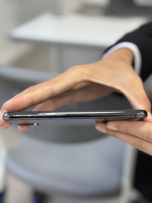 Продам IPhone X 256 GB