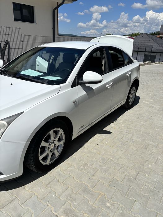 CHEVROLET Cruze 0 — imagine 2