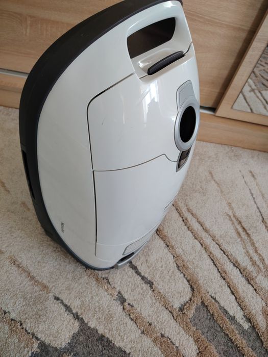 Aspirator Miele c3