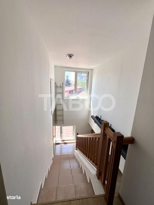 Apartament cu 3 camere pe 2 nivele zona Centrala langa Piata Abator