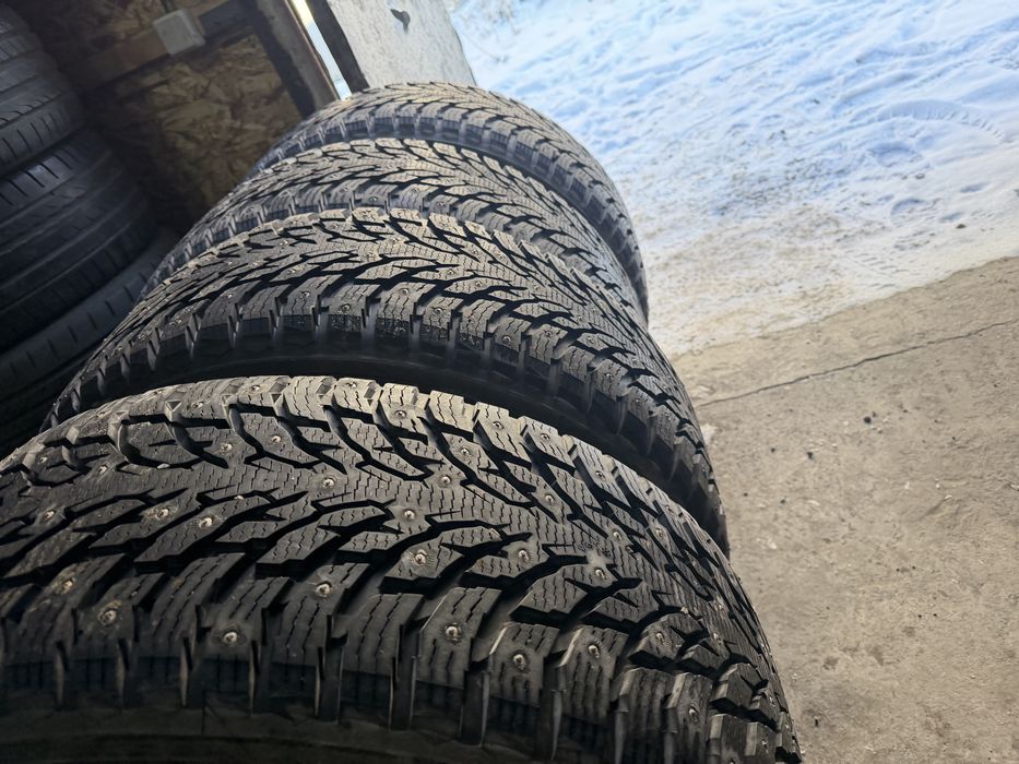275/50/21 продам