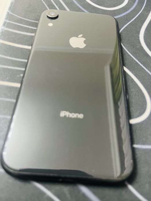 iPhone  xr все работает
