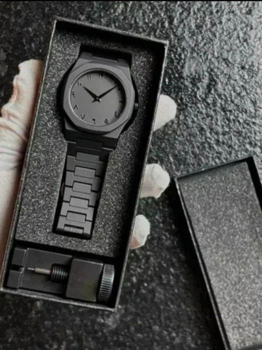 Класические Часы АURA