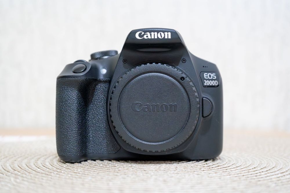 Canon 2000D + Обектив