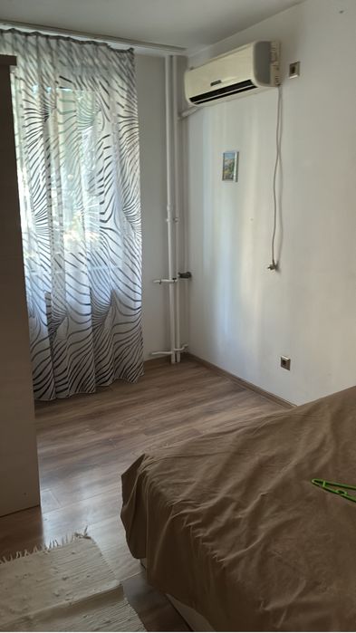 Inchiriez apartament  semidecomandat