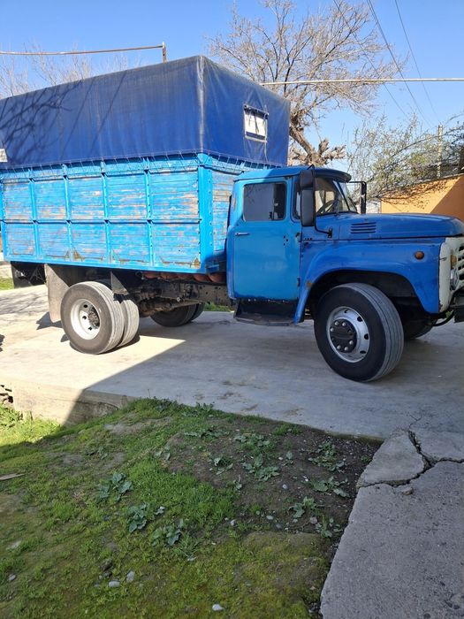 Zil 138 sotiladi