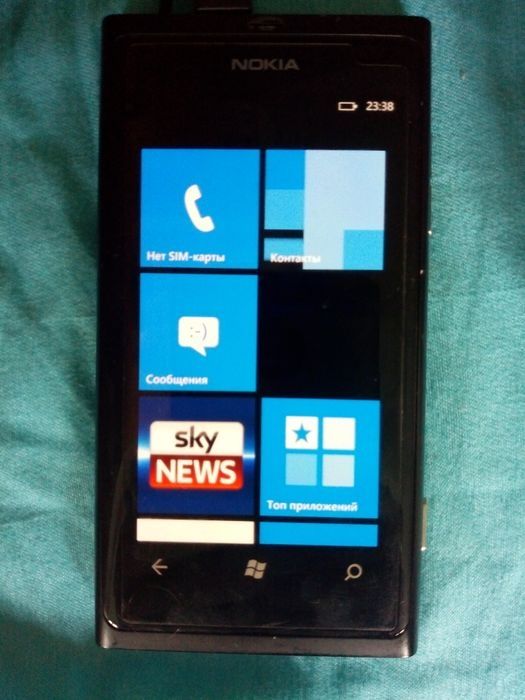 Смартфон Nokia Lumia 800