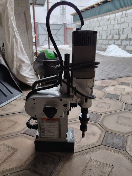 Магнитный сверильный станок