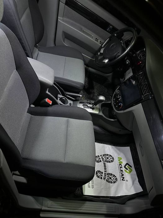 Jentr qora
3 padzitsa full 
Kraska tozza 
2022 yil 
72.000 probeg 
Am