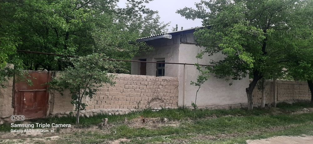 xususiy yer uchaskasi sotiladi