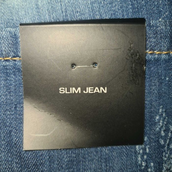 Тотална промоция само за Коледа-дънки-DSQUARED 2-от220лв на 180лв.