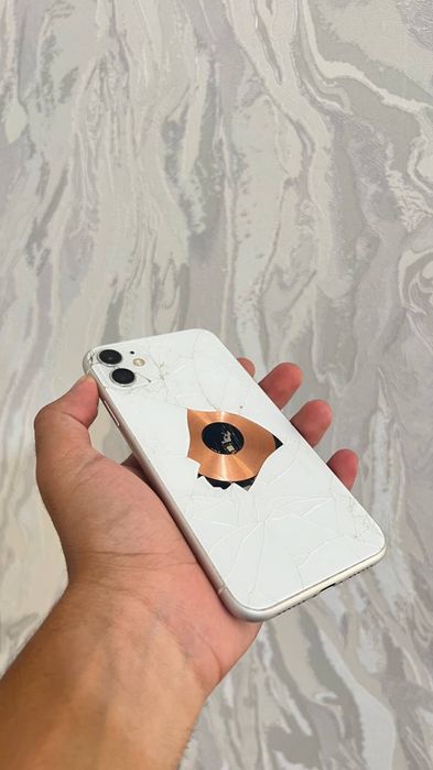 11 xolati zur faqat ekran blan batareka alishgan