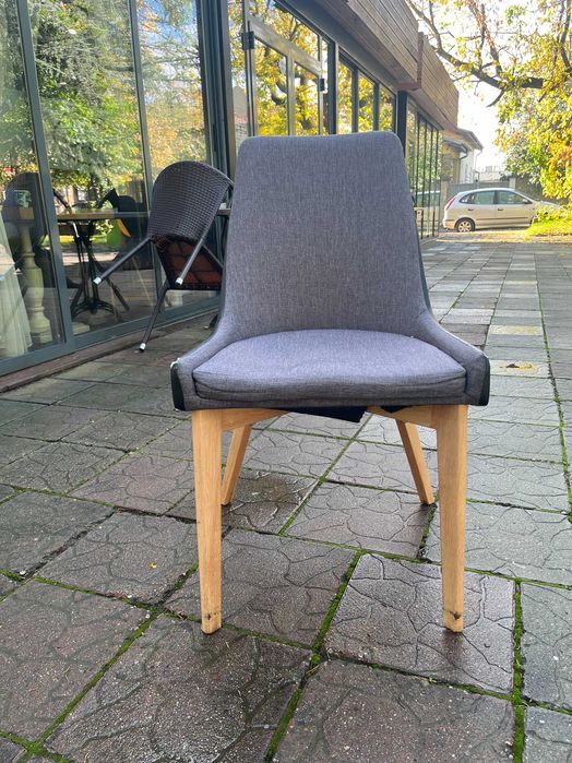 Столове и Кресла