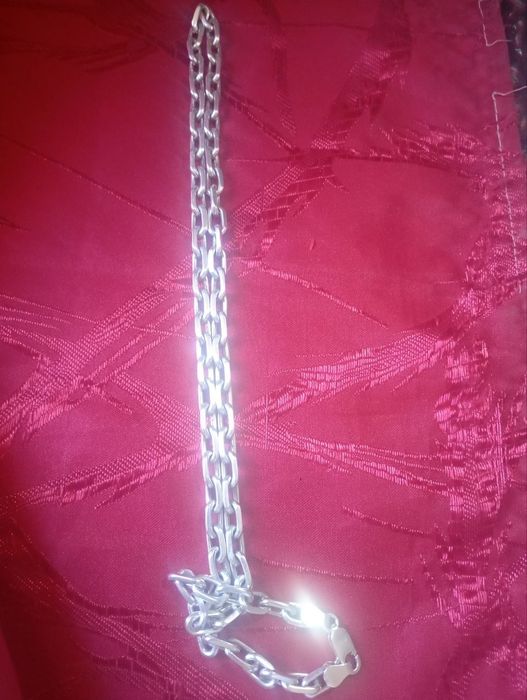 Продаю сербреную цепочку 75 гр