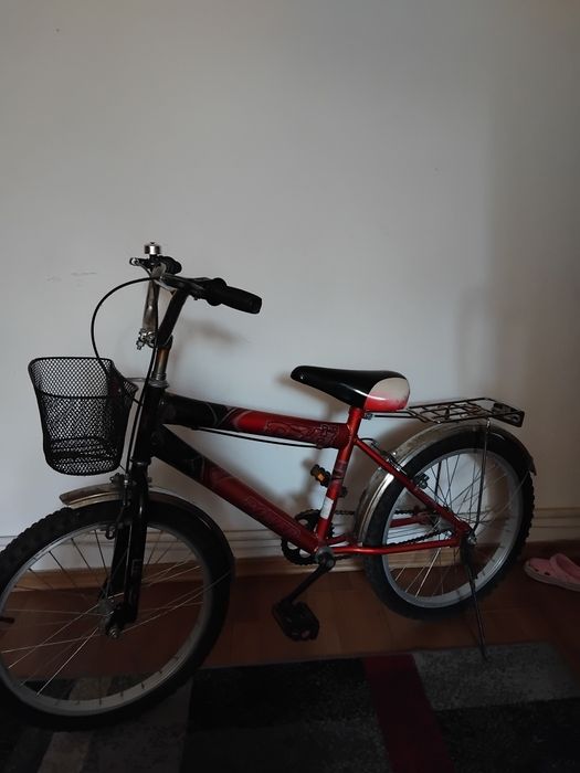 Vând bicicleta copii