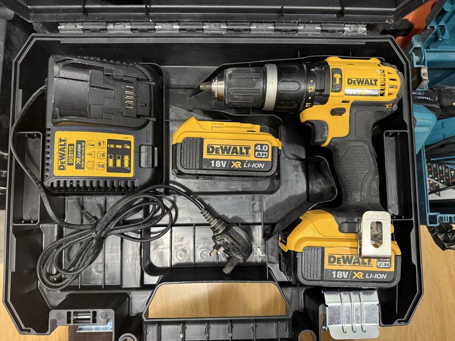 Винтоверт Dewalt DCD785