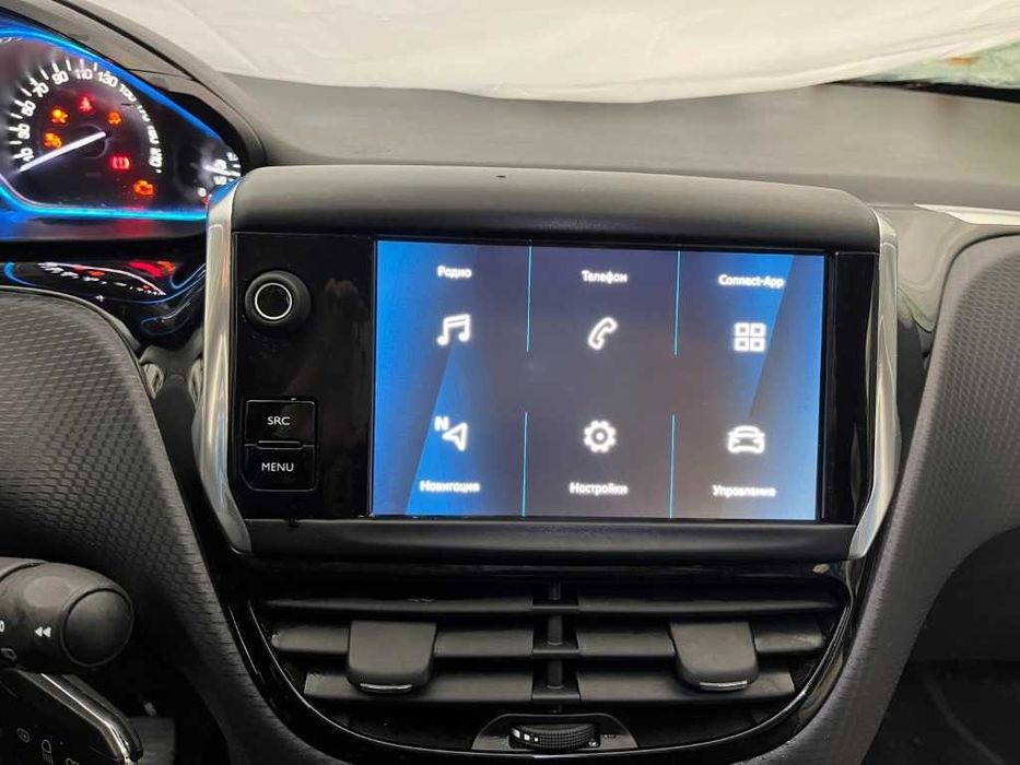 Двигател 1.5 HDI YH01 DV5RD Врати Кожен салон Навигация Peugeot Пежо 208 2008