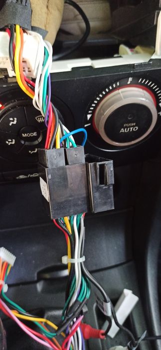 Мултимедия за Мазда 3