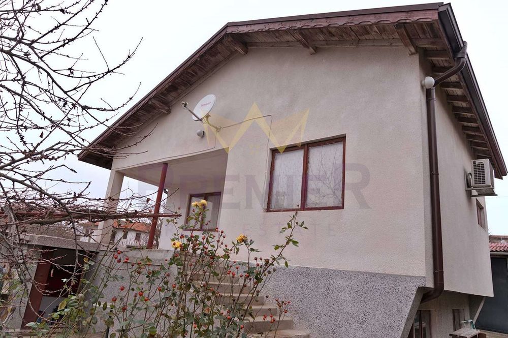 Продава се Къща в с. Здравец, Област Варна - 72 кв.м за 1799 €/кв.м - Снимка #2