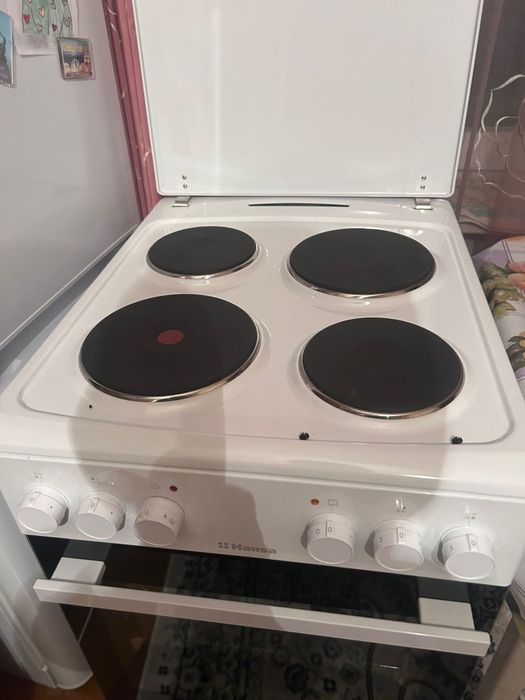 Продам электрическую плиту