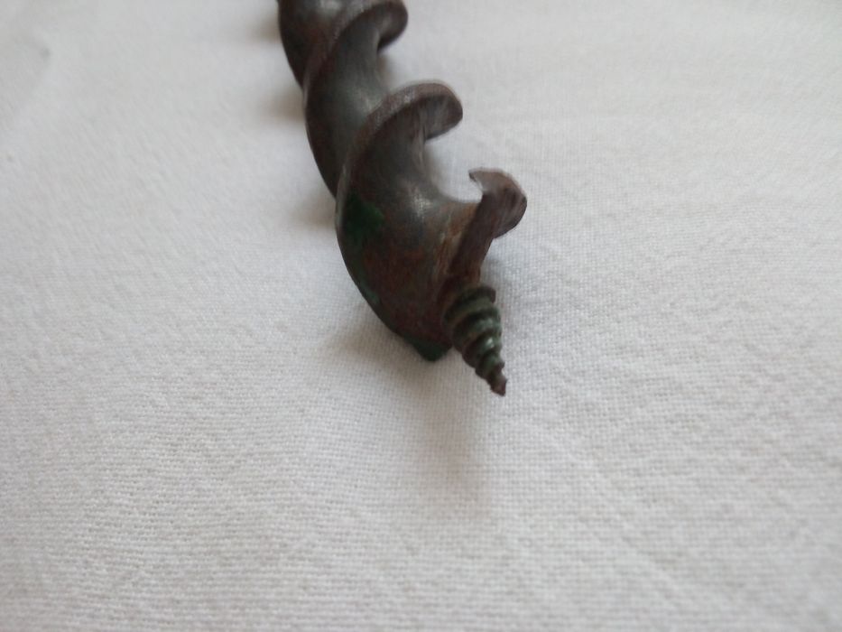 Стар автентичен свредел, нож за ренде, инструменти