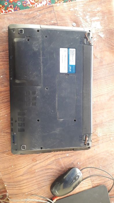 Asus noutbuk sotiladi