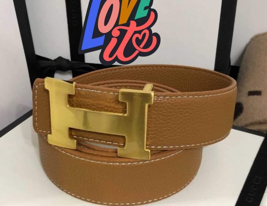 Curea maro cognak unisex, logo metalic auriu