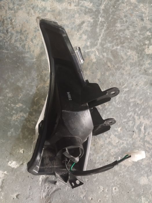 Semnalizare dreapta fata pentru Yamaha Tmax 530