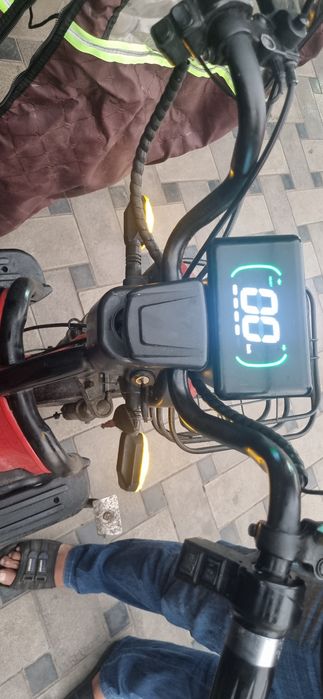 Elektr trik / elektro riksha sotiladi | 3 oʻrinli
