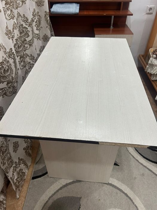 Продам диван и стол кухонный