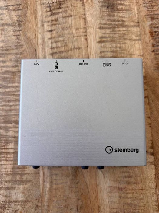 Steinberg UR12 USB аудио интерфейс