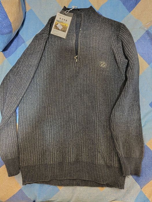 Sviter Pekin pavrichniy sifati zo'r... razmeri XL