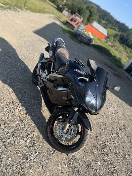 Vand Honda CBR 600f4i